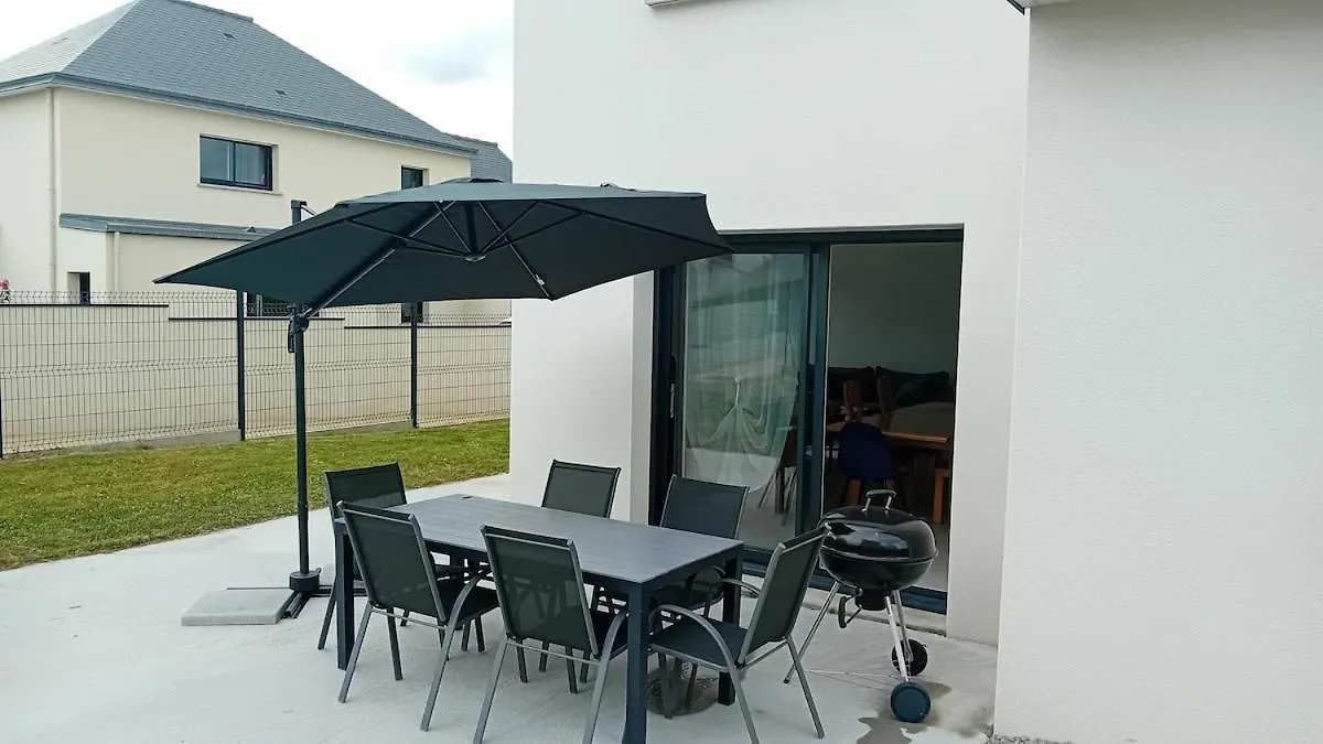 La Broceliande 4 Bedroom House Ploërmel フランス